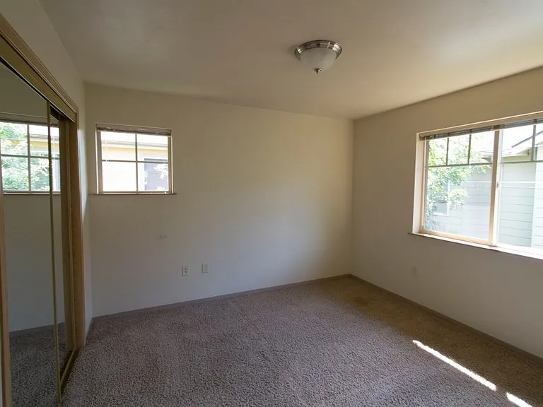 1721 Patterson Aly #B — Photo 3