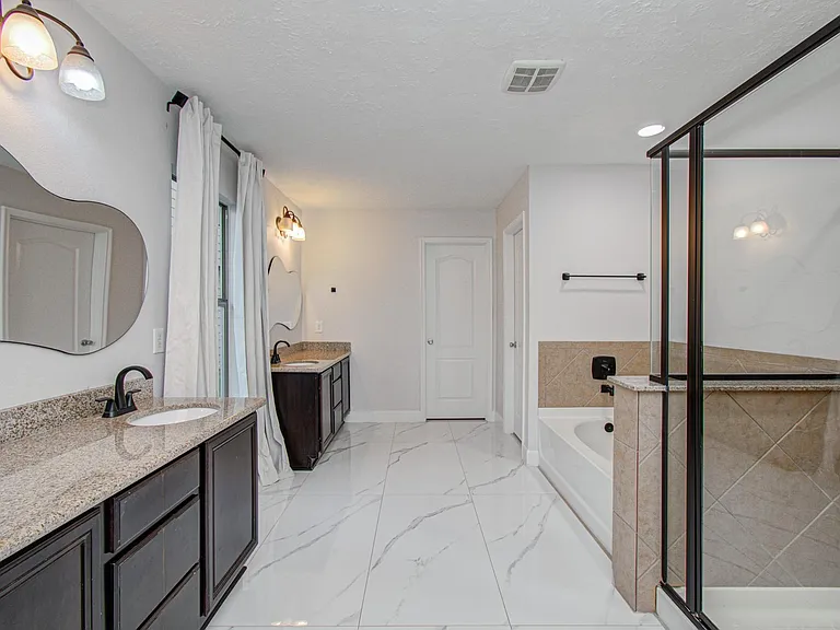 16430 Williamstown Dr — Photo 22