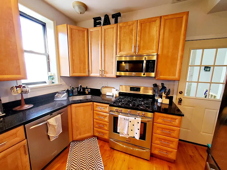 3710 W Wrightwood Ave #3 — Photo 5