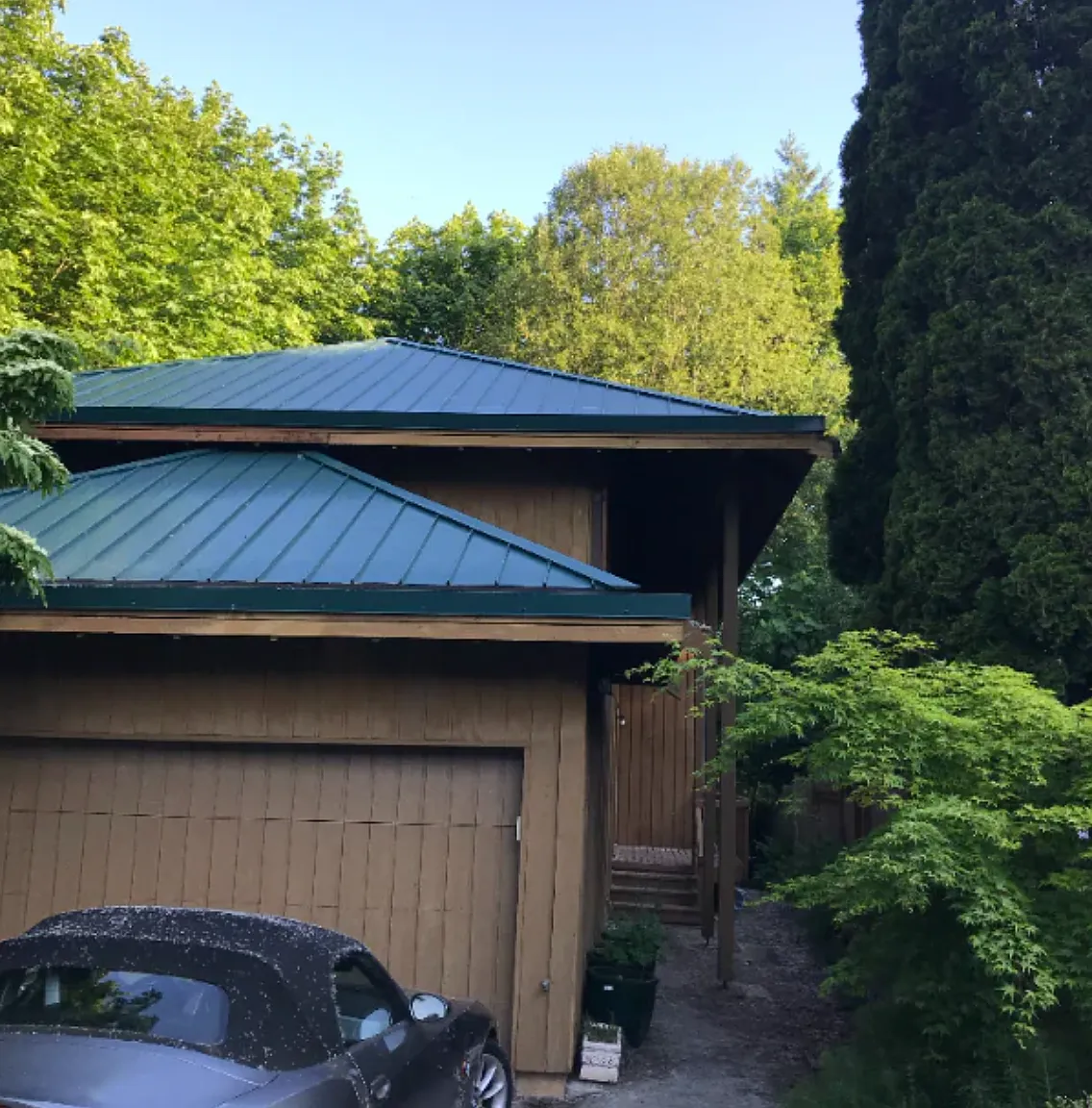4 bed, 2.5 bath, 2700 sqft, $800 — Photo 1