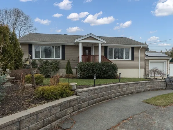 35 Signore Ter, Revere, MA 02151
