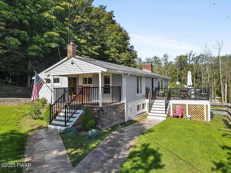 853D Spring Hill Rd — Photo 3