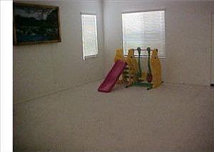 4th image of 25313 Amy Ct