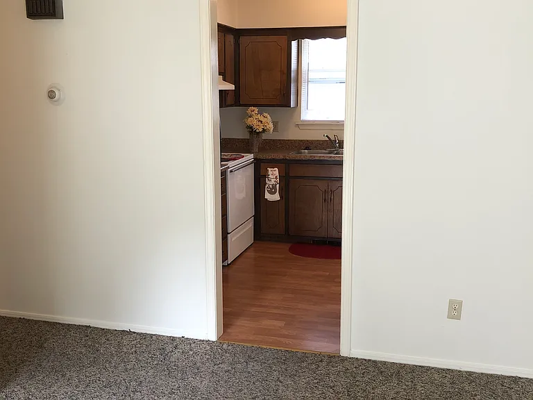 1668 N Patterson Ave #B — Photo 10