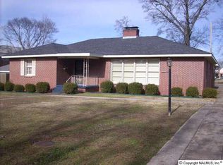 1304 Morningside Ct, Decatur, AL 35601