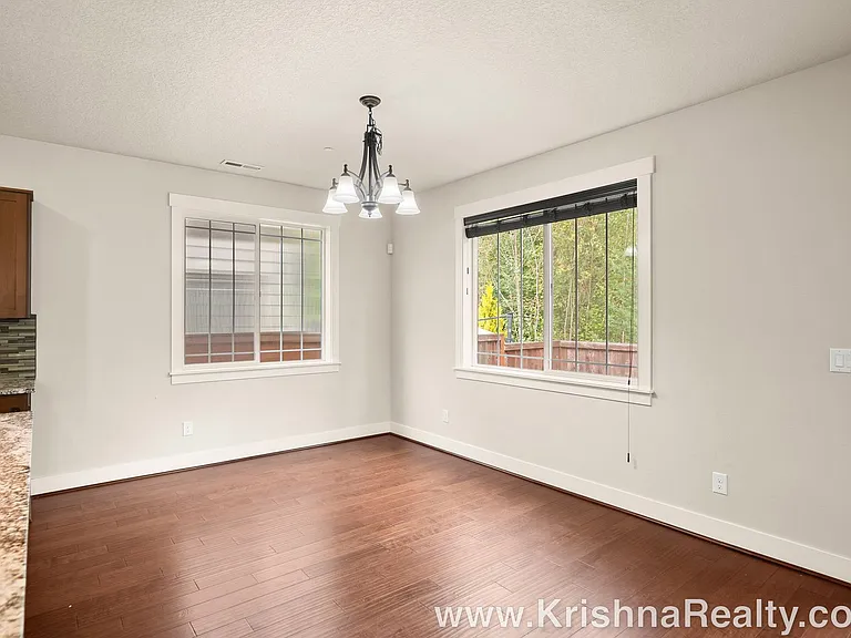 7515 NE Owens St — Photo 6