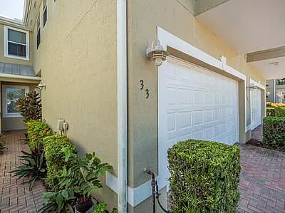 1875 Bridgepointe Cir #33 — Photo 17