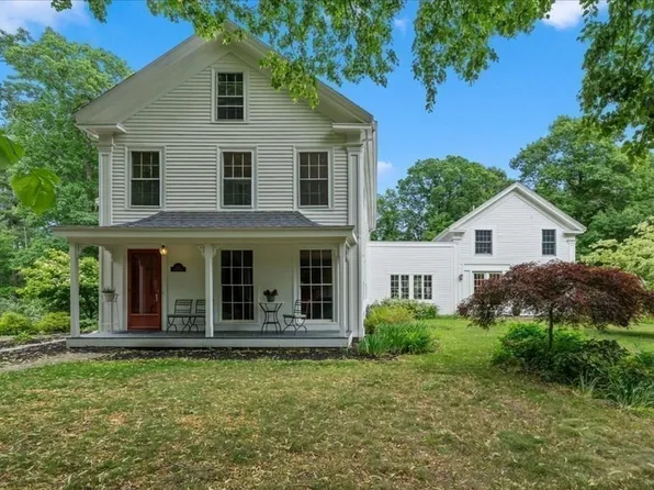 133 River St, Norwell, MA 02061