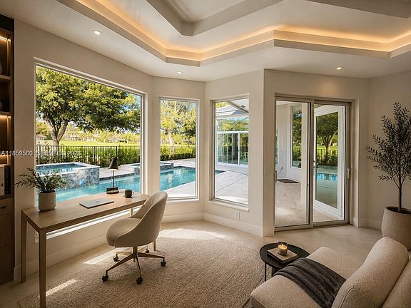4th image of 2523 Montclaire Cir