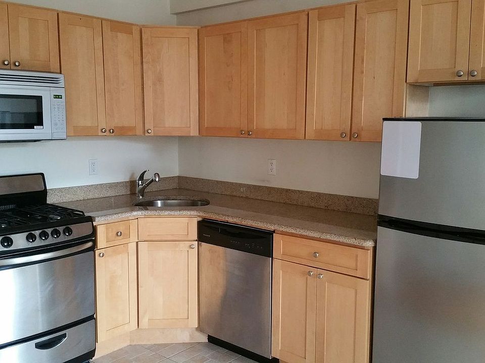 1st image of 2829 41st St #2