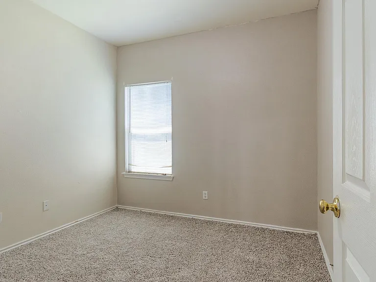 600 Wiley St — Photo 16