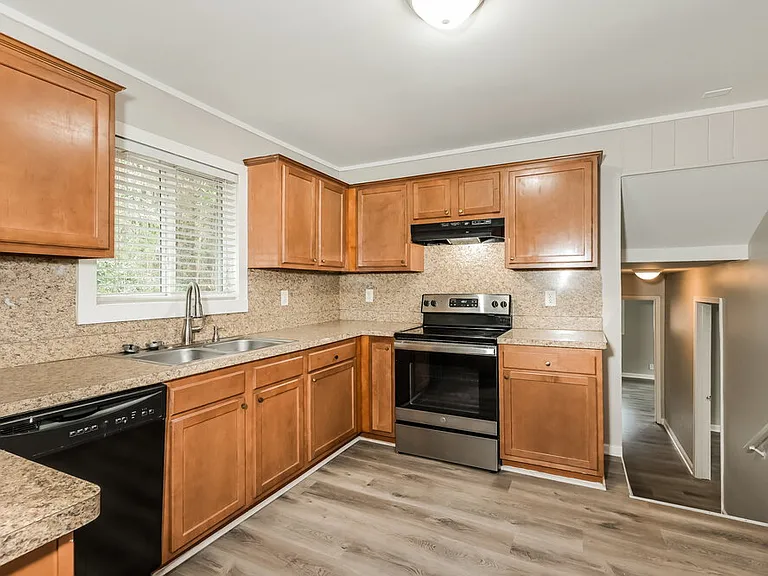 2753 Rainbow Forest Dr — Photo 6