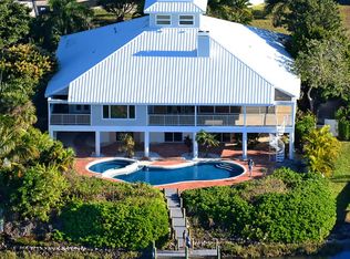 3208 Bay Dr, Bradenton, FL 34207