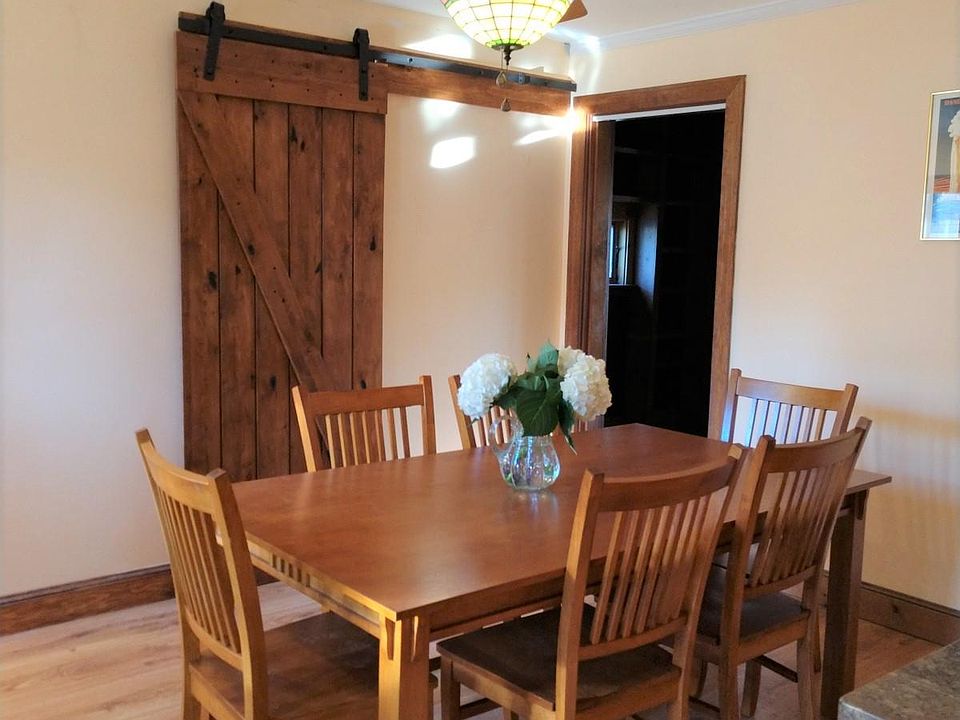 11 Jackson St Beverly MA Zillow