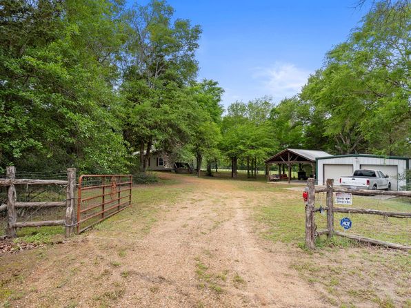 1366 County Road 353, Gause, TX 77857