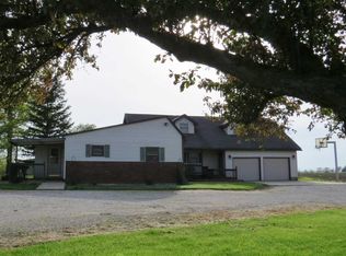 746 N 1100 W, Kempton, IN 46049