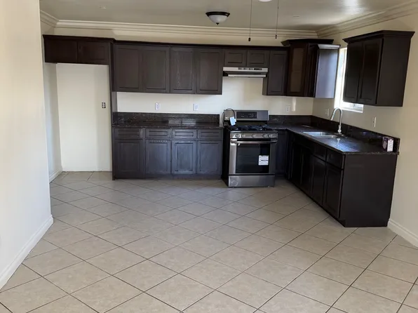 227 W 87th Pl #D, Los Angeles, CA 90003