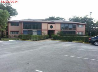 9602 S Belfort Cir, Tamarac, FL 33321