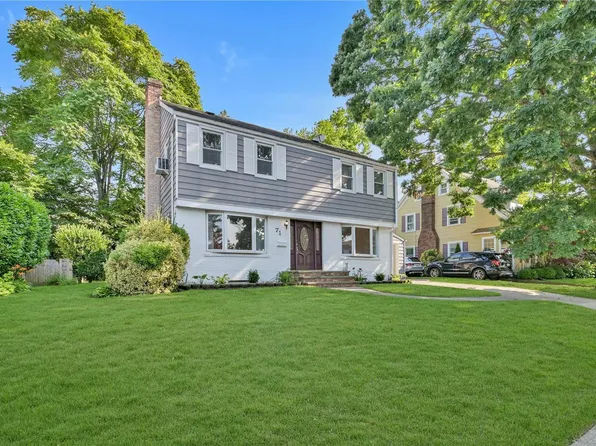 71 Meadow Street, Garden City, NY 11530