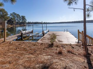 105 Mace Point, Seven Lakes, NC 27376
