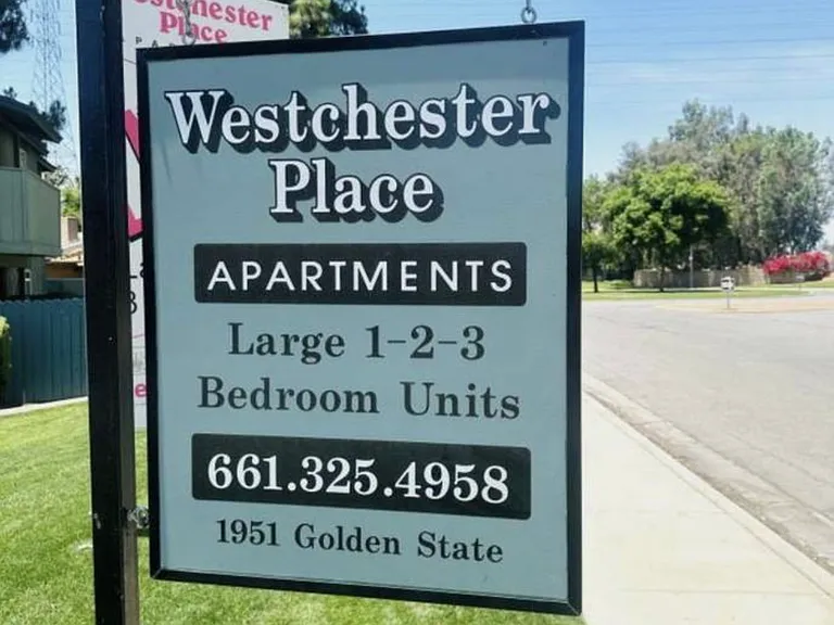 Westchester Place Apartments — Photo 11