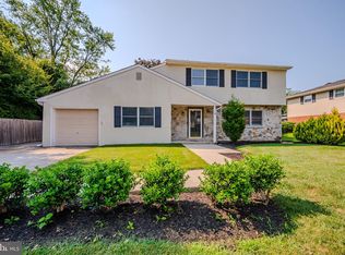 73 White Clay Cres, Newark, DE 19711