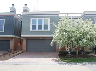 2972 Grand Ave, Kansas City, MO 64108