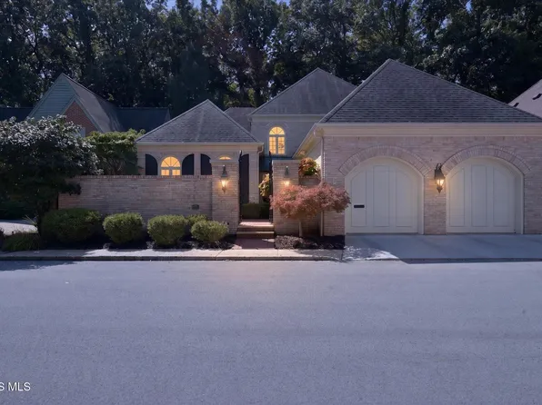 46 Exmoor, Ottawa Hills, OH 43615