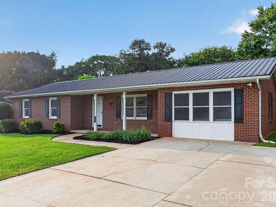 1st image of 2504 Ashford Dr