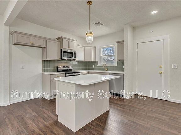 4th image of 1704 NW 32nd St