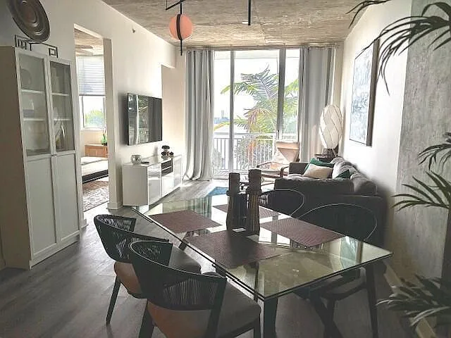 300 S Australian Ave #328 — Photo 5
