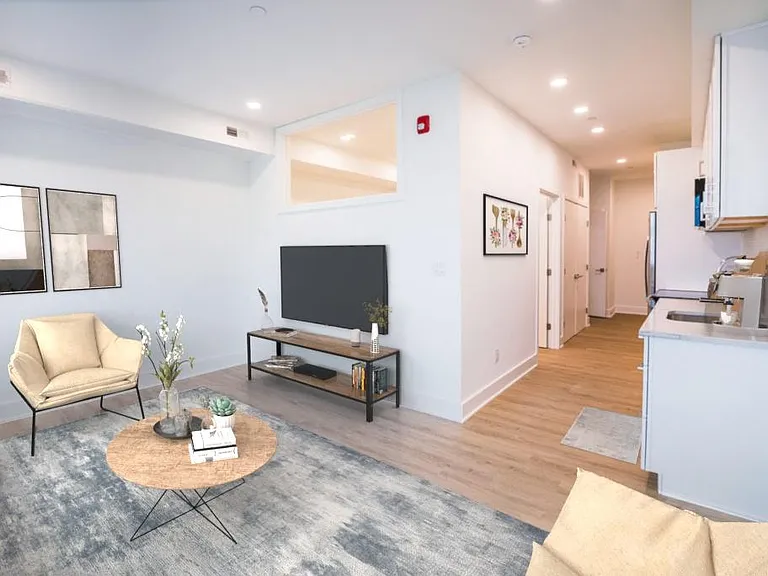 1324 Frankford Ave — Photo 12