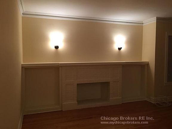 4th image of 7442 N Seeley Ave #1