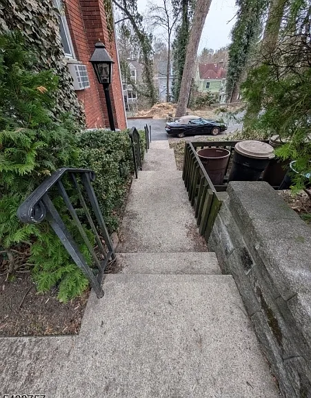 46 Mount Kemble Ave #A — Photo 2