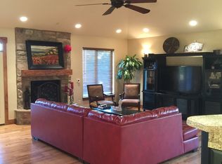 2672 E Lincoln Ln, Holladay, UT 84124