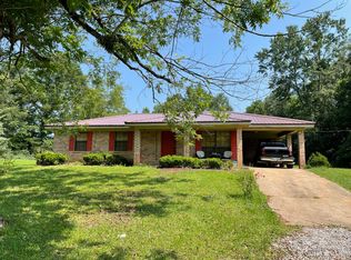 214 Hall Rd, Macon, MS 39341