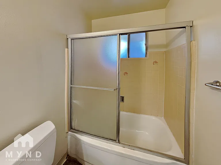 229 Claremont St — Photo 11
