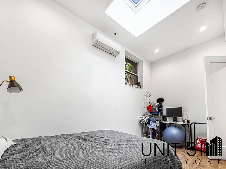 345 Eldert St #123 — Photo 6
