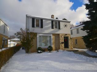 3174 S 31st St, Milwaukee, WI 53215
