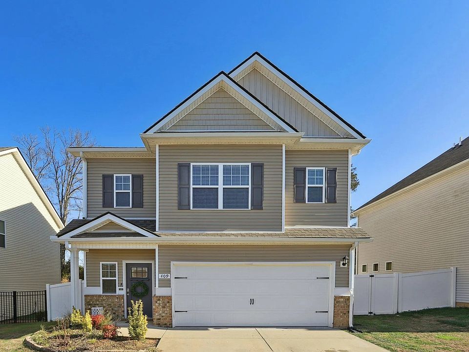 1st image of 409 Tines Dr