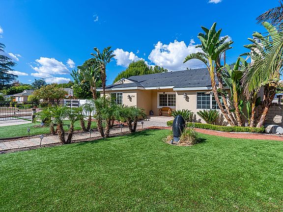 5th image of 23111 Leonora Dr