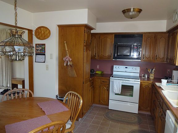 Kitchen/dining area