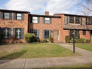 1st image of 194 Wedgewood Dr