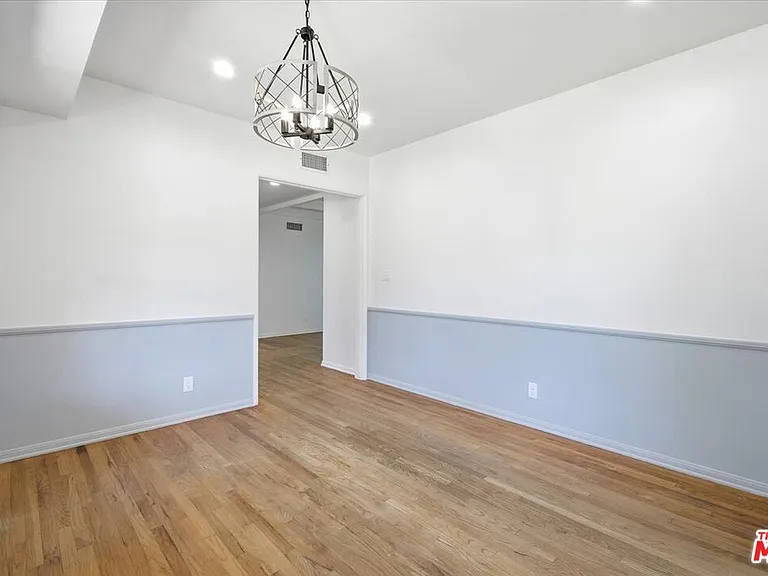 12818 Hatteras St — Photo 24