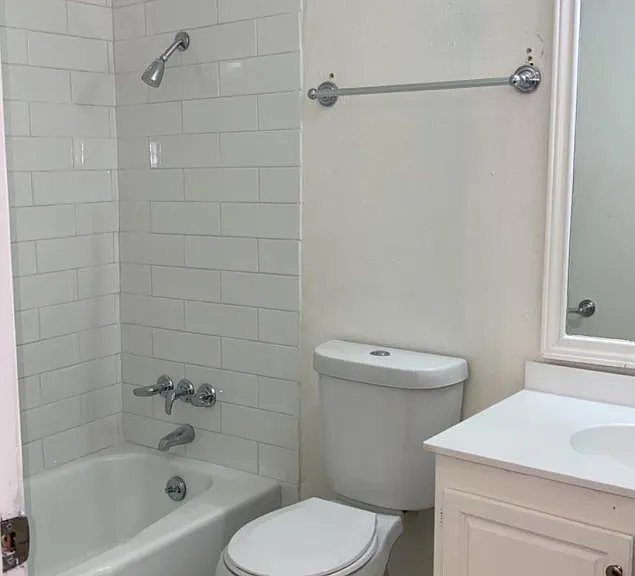 240 Indiana Ave — Photo 9