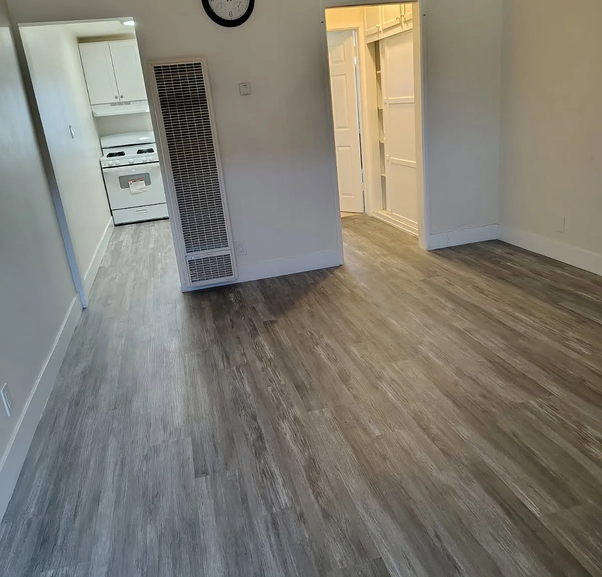 5717 Lexington Ave — Photo 3