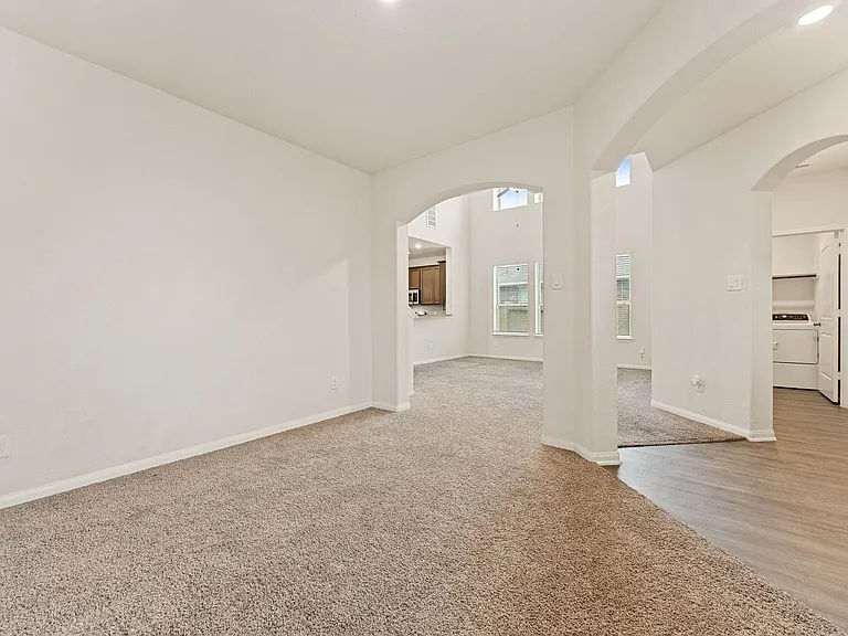 15837 Roberto Clemente Ct — Photo 9