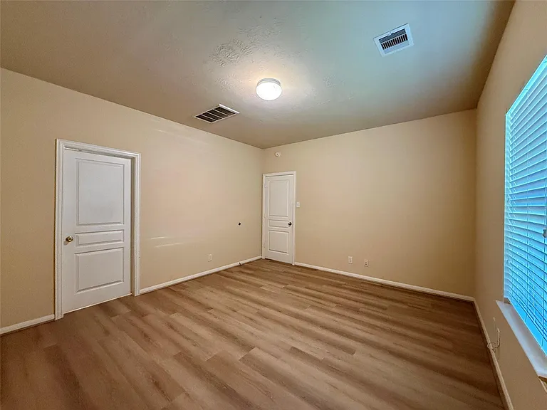8206 Malago Point Dr — Photo 13