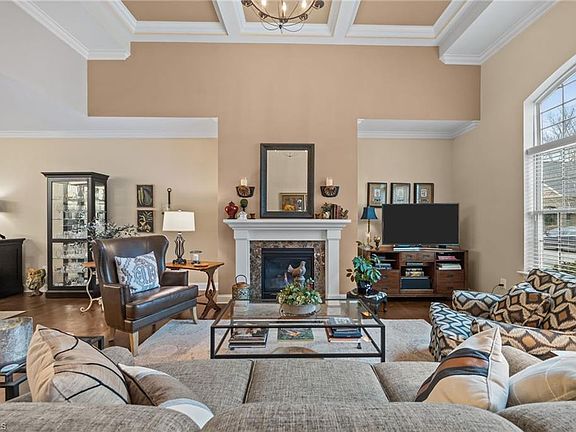 4th image of 324 Olsen Dr