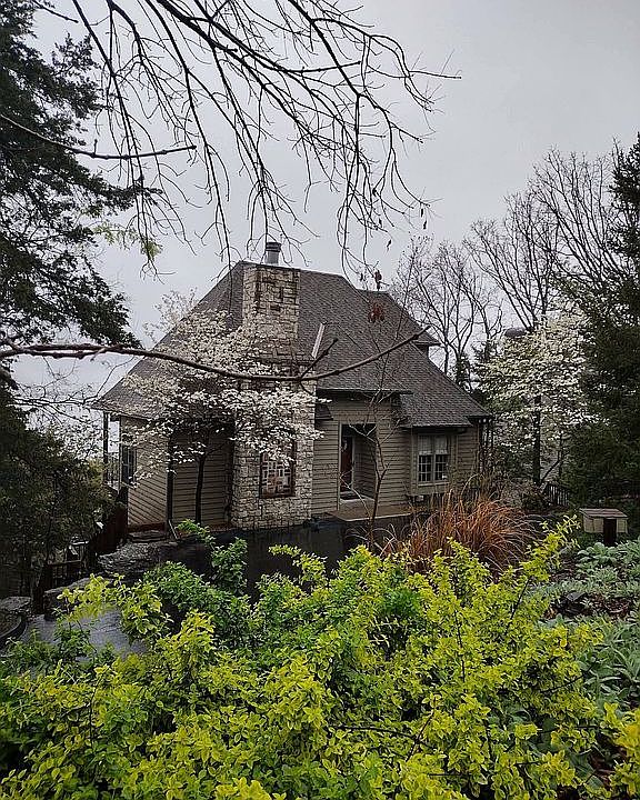 1st image of 285 Amanda Rd